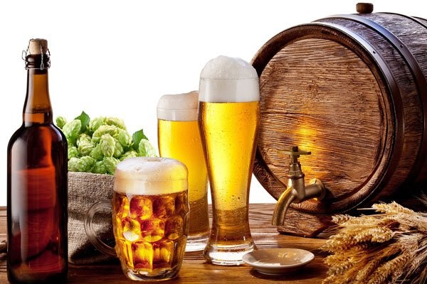 Nguy cơ gan nhiễm mỡ độ 1 cao hơn ở người uống rượu bia