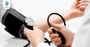 Tăng huyết áp vô căn: nguyên nhân, triệu chứng và cách điều trị
