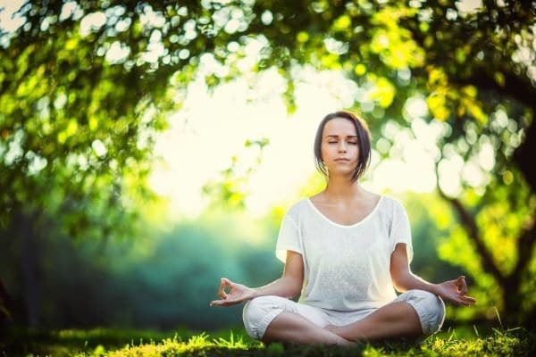 Thiền sẽ đem đến cho bạn cảm giác thanh thản và vui vẻ
