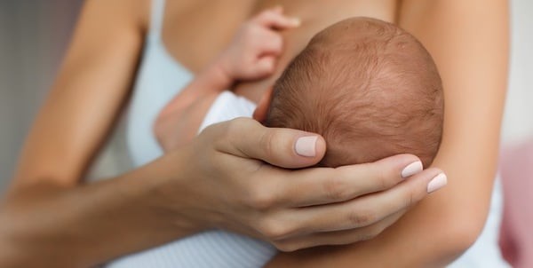 Phụ nữ có thai và cho con bú được khuyến cáo không nên dùng thuốc Dipolac G