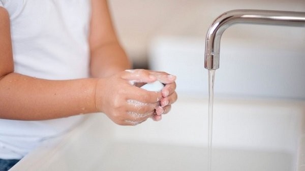 Rửa tay luôn là cách hiệu quả để phòng nhiễm khuẩn