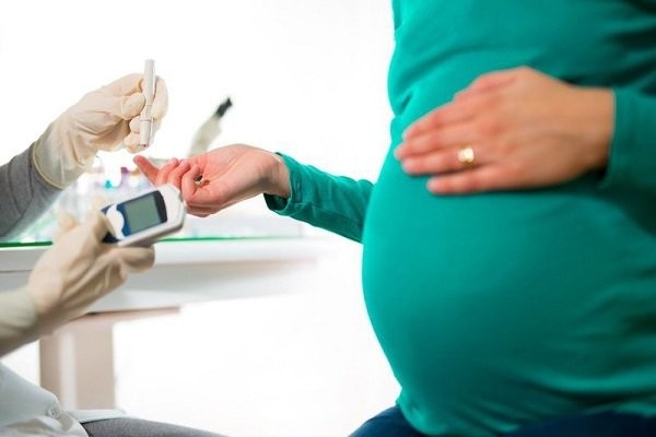 Cần kiểm soát tốt đường huyết khi mang thai