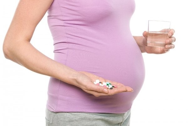 Thận trọng thuốc uống khi mang thai