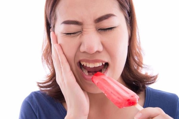 Răng nhạy cảm khiến bạn khó chịu