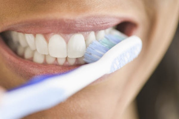 Phòng bệnh răng miệng sẽ hạn chế nguy cơ dẫn đến các bệnh khác