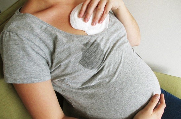 Rò rỉ sữa non khi mang thai