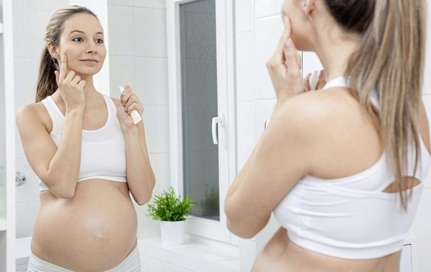 Mẹ bầu 10 tuần bắt đầu xuất hiện các tình trạng về da