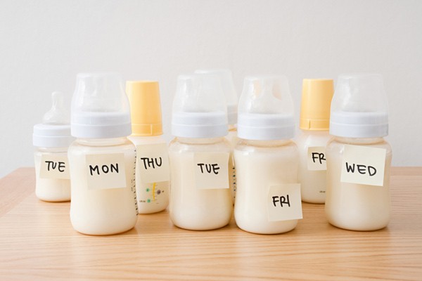 Hãy đảm bảo mẹ đã biết cách bảo quản sữa
