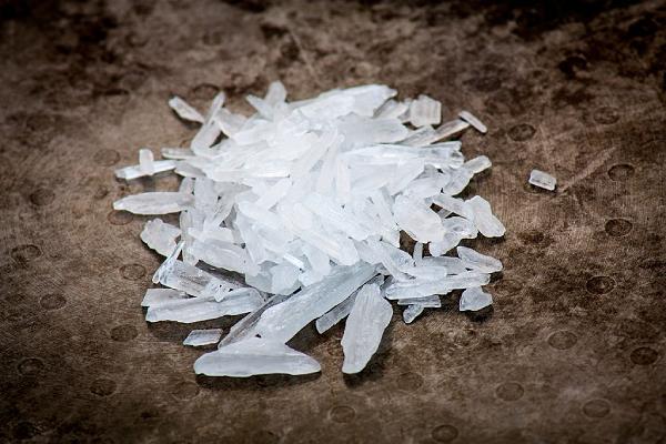 Tất tần tật những điều cần biết về ma túy đá (methamphetamine) - YouMed