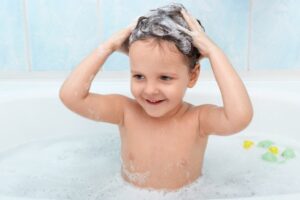 Giúp trẻ an toàn với nước nóng