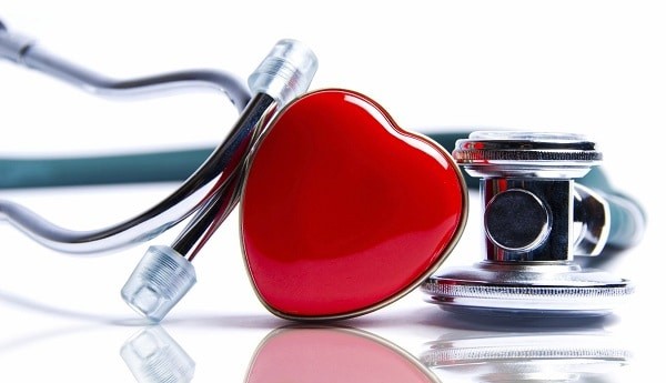 Ống nghe là một công cụ không thể thiếu để chẩn đoán bệnh lý gây âm thổi tại tim
