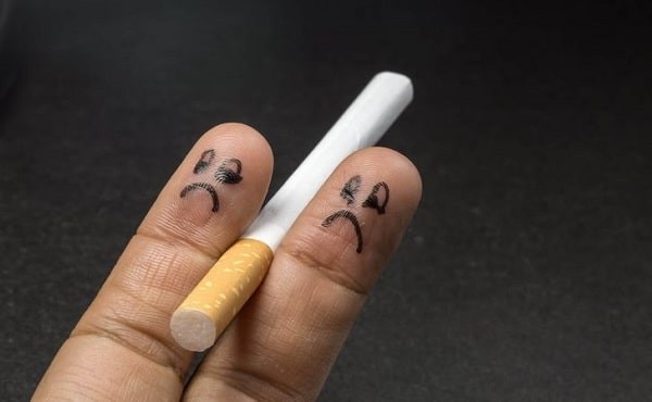 Hút thuốc lá là nguyên nhân gây ra tình trạng phụ thuộc nicotine và nhiều vấn đề khác liên quan đến sức khỏe