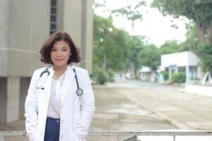 Bác sĩ Lê Mai Thùy Linh