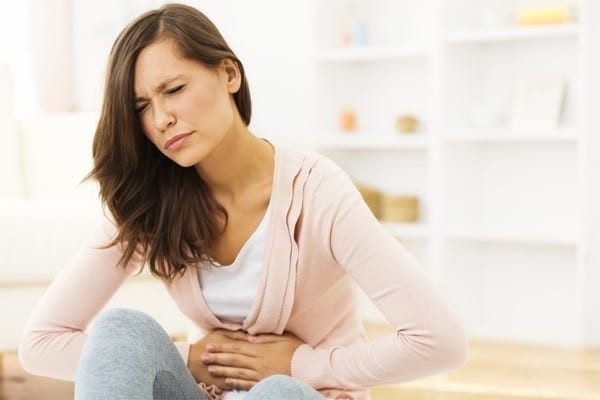 Đau bụng là một triệu chứng thường thấy ở người bị rối loạn tiêu hóa