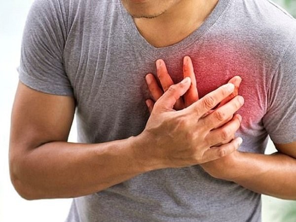 Nếu có vấn đề về tim, bạn cần báo với bác sĩ trước khi uống thuốc