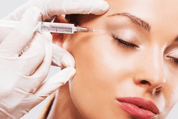 Tiêm botox làm giảm co thắt các cơ trên mặt