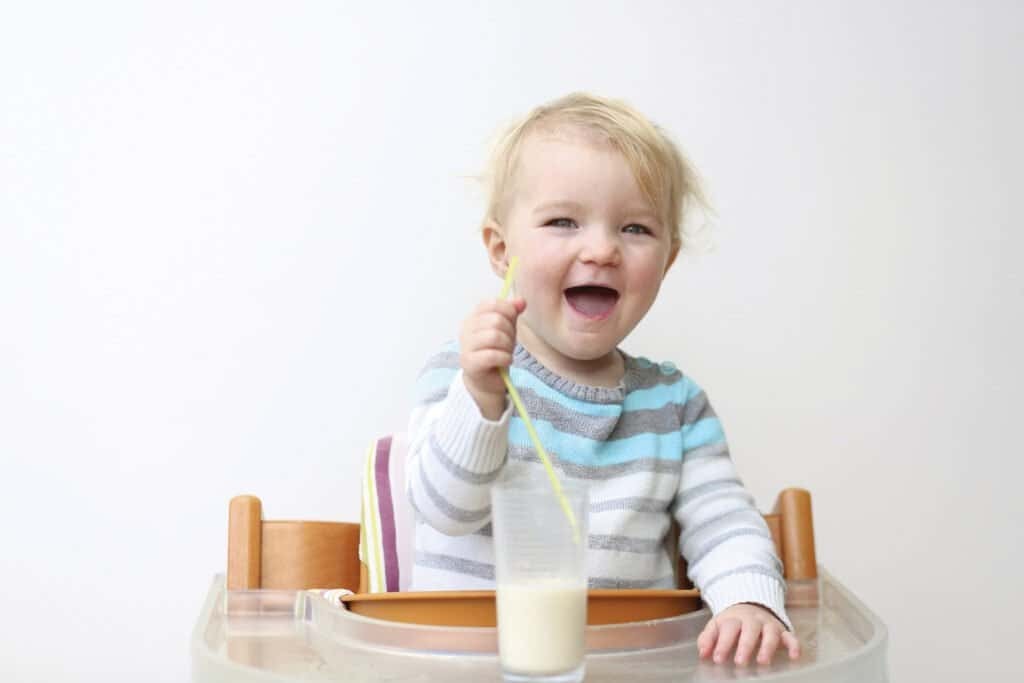 Có nhiều lí do khiến trẻ không thích sữa.