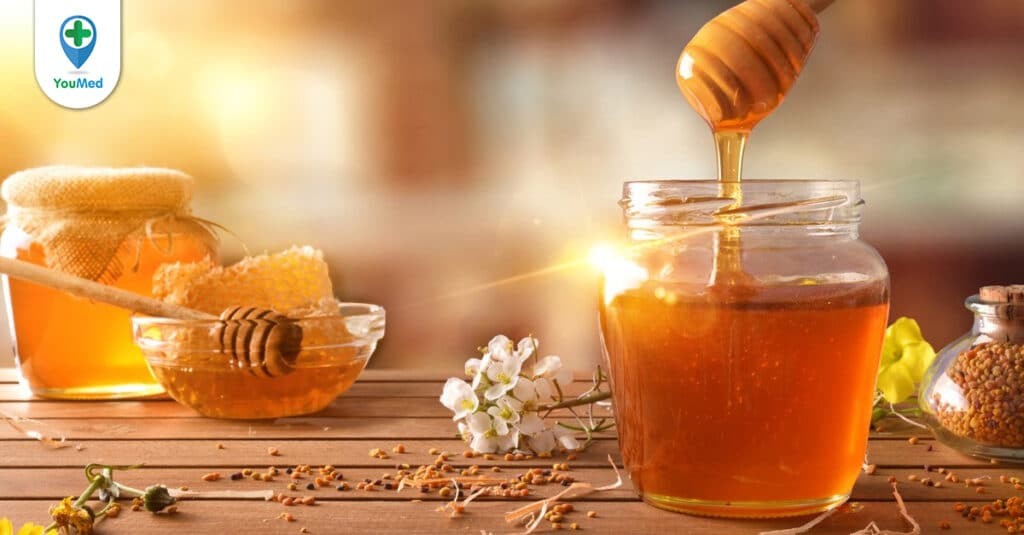 Có nên rửa mặt bằng mật ong mỗi ngày?