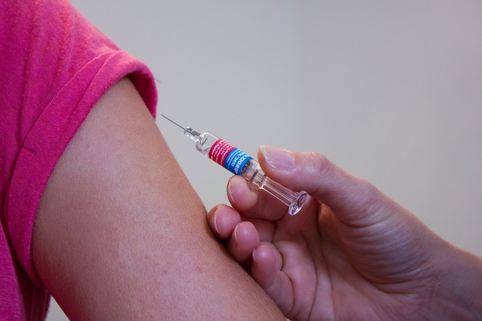 Trước khi tiêm ngừa vaccine thì không cần thực hiện xét nghiệm HPV