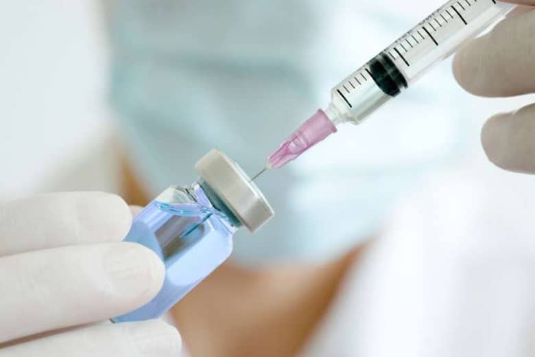 Giá tiêm phòng viêm gan B phụ thuộc vào loại vắc-xin và độ tuổi 