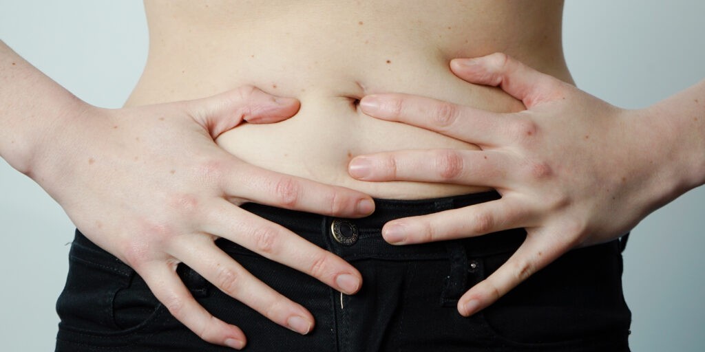 Đau bụng kinh gây ra những cản trở sinh hoạt bình thường của phụ nữ