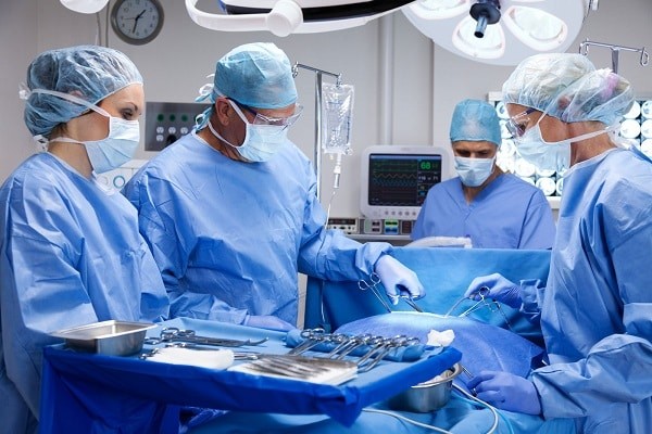 Phẫu thuật là một trong những phương pháp được chỉ định