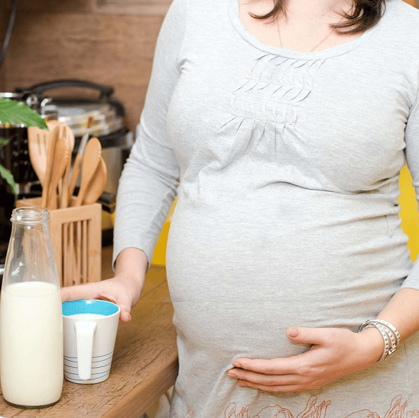 Sữa bầu bổ sung nguồn dinh dưỡng quan trọng cho mẹ và bé
