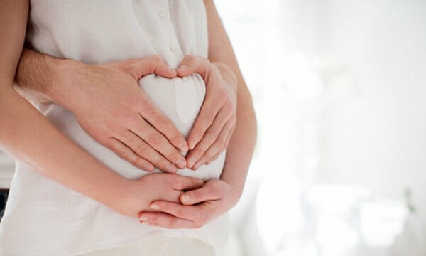 Chữa bệnh bằng phương pháp giác hơi không nên sử dụng với phụ nữ mang thai.