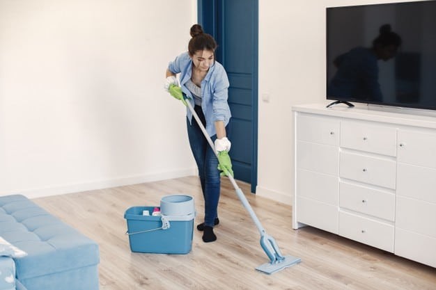 Dọn dẹp nhà cửa giữ vệ sinh môi trường sống và bảo vệ sức khỏe của bạn
