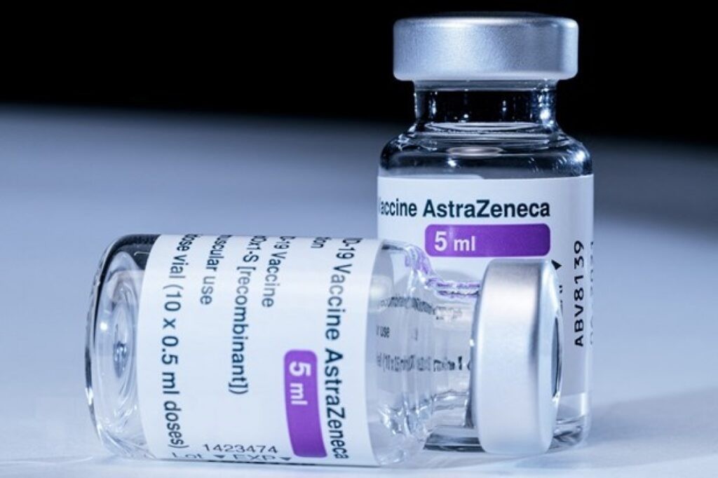 AstraZeneca - vaccine đầu tiên được bộ Y tế cấp phép