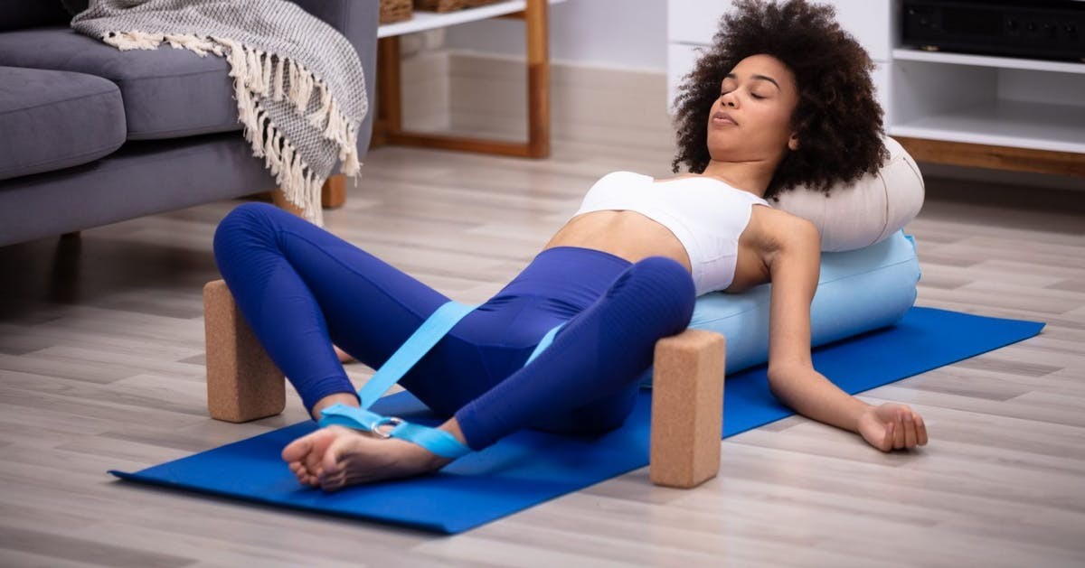 Đau lưng sau khi tập yoga: Nguyên nhân và cách khắc phục