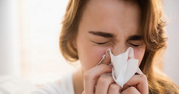 Nghẹt mũi là dấu hiệu phổ biến của bệnh cảm lạnh