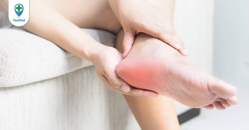 Cách bấm huyệt trị tê chân có thể bạn chưa biết