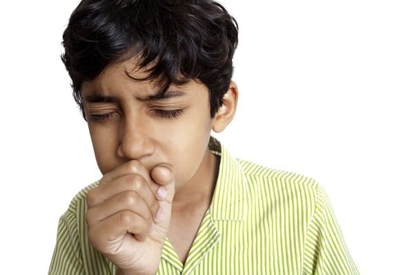 Ho - dấu hiệu sớm cúa nhiễm trùng đường hô hấp trên ở trẻ.