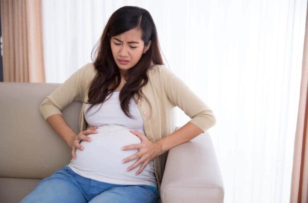 Các cơn co thắt Braxton Hicks trong thai kỳ là một trong số những nguyên nhân gây đau bụng dưới