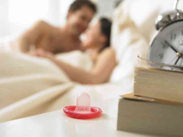 Không sử dụng bao cao su khi quan hệ tình dục có thể làm tăng nguy cơ mắc sùi mào gà