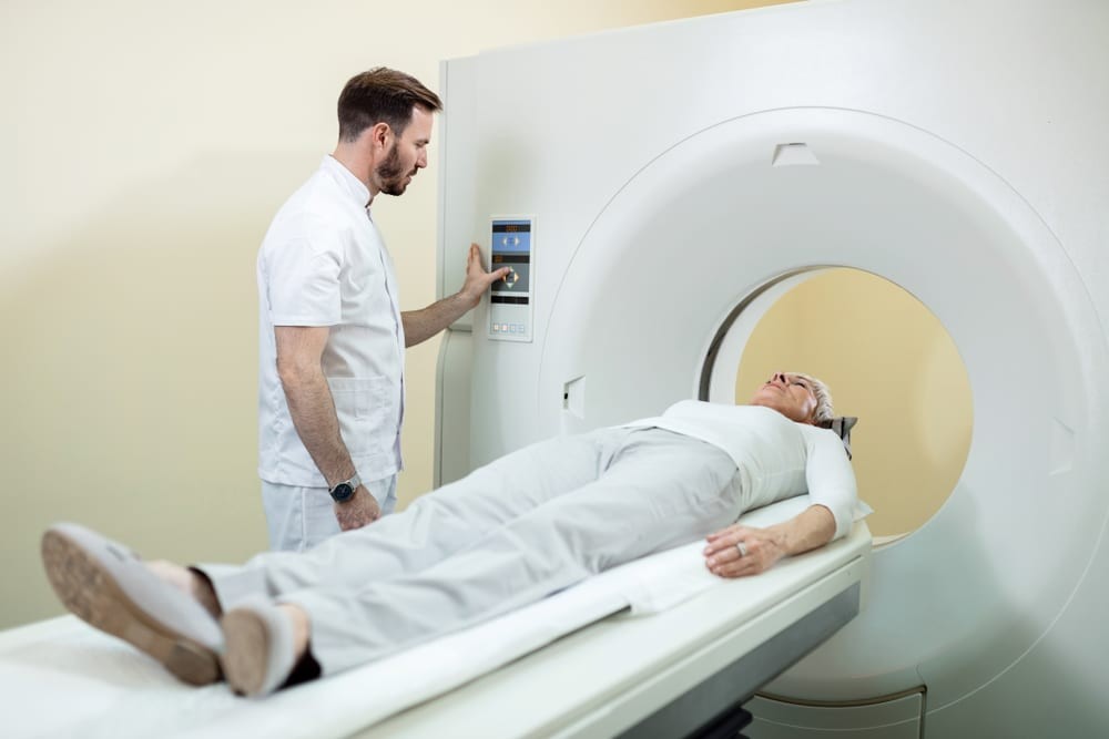 Chụp CT Scan sọ não có thể hỗ trợ quá trình chẩn đoán tình trạng đau nhức đầu