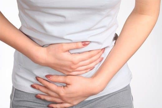 Tiểu buốt và đau bụng dưới có thể do nhiều nguyên nhân gây ra