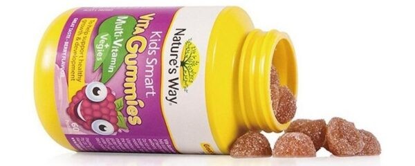 Kẹo Kids Smart Vita Gummies MultiVitamin cung cấp các vitamin cần thiết và chất dinh dưỡng cho sự phát triển của trẻ
