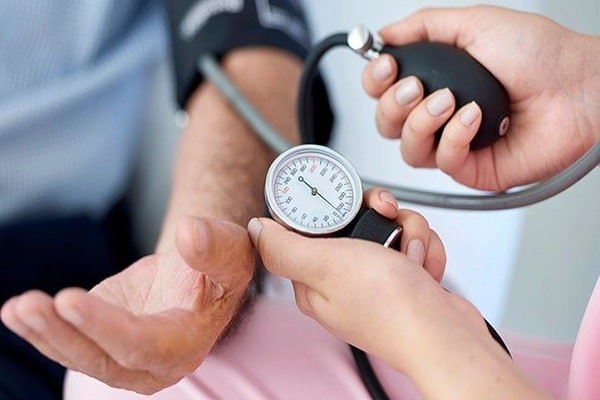 Tăng huyết áp vừa là một trong những nguyên nhân gây suy thận vừa là biến chứng của nó