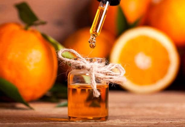 Tinh dầu cam được biết đến bởi công dụng diệt khuẩn hiệu quả