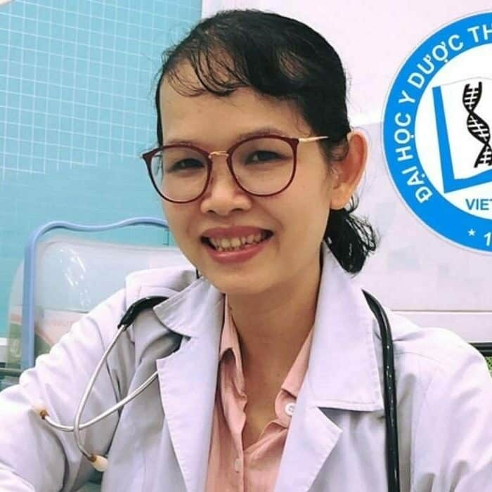 BS. Trúc Linh có 13 năm kinh nghiệm trong khám và điều trị bệnh cho trẻ em.
