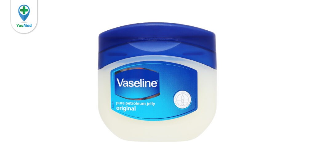 Sáp dưỡng ẩm Vaseline có tốt không? Lưu ý khi dùng
