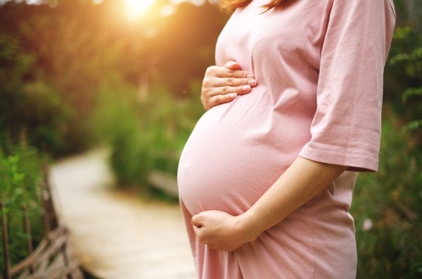 phụ nữ khi mang thai không nên dùng thuốc Alpha-Chymotrypsin 4200 IU