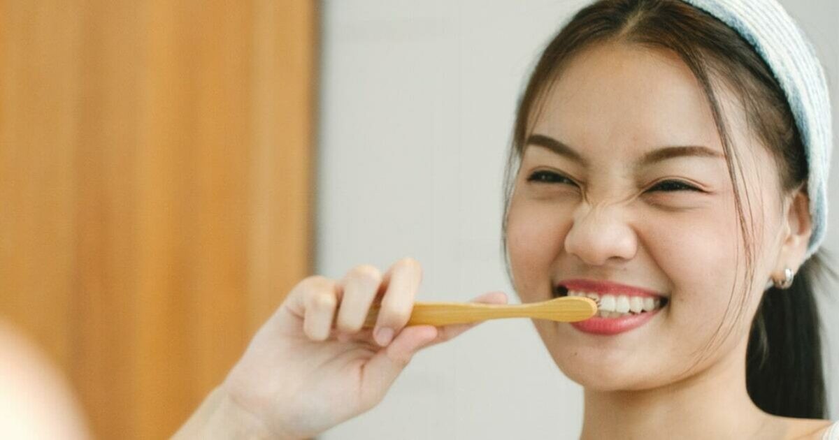 Chăm sóc răng miệng hàng ngày giúp giảm sưng nướu