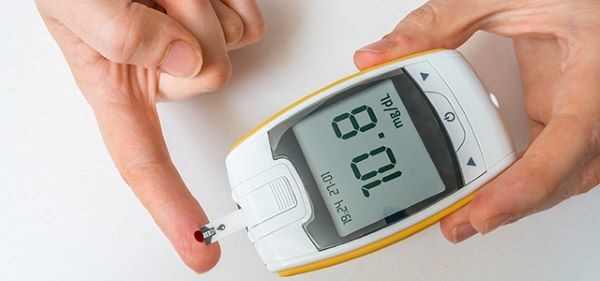 Máy đo glucose tại nhà