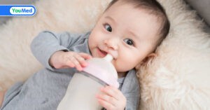Các loại sữa cho bé tiêu chảy và những lưu ý khi lựa chọn