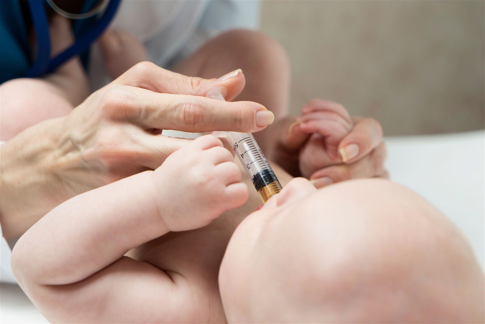 Việc sử dụng kháng sinh cũng có thể gây tiêu chảy ở trẻ sơ sinh